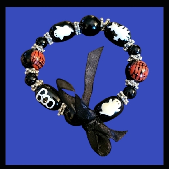 Lampwork Glass Halloween Ghost Beaded Stretch Bracelet - Picture 1 of 6
